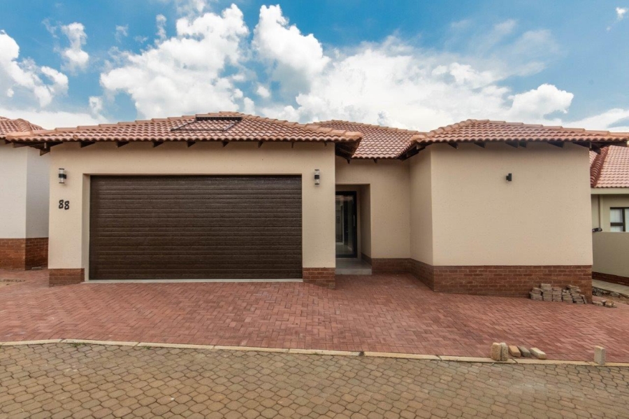 To Let 2 Bedroom Property for Rent in Xanadu Nature Estate North West